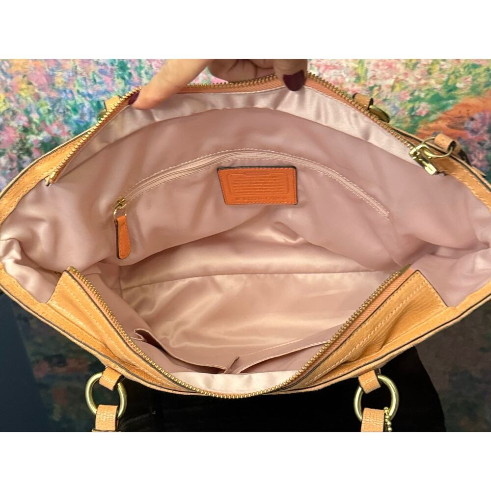 GUC Coach F21959 Alexandra Python Straw Tote in Natural/Coral - Picture 8 of 12